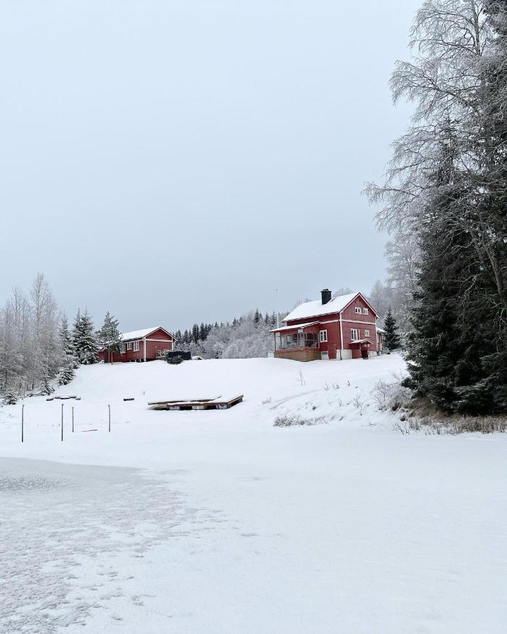 Villa Granhede -Sjoelaege Med Badtunna, Eldstad Med Mera Torsby Exterior foto